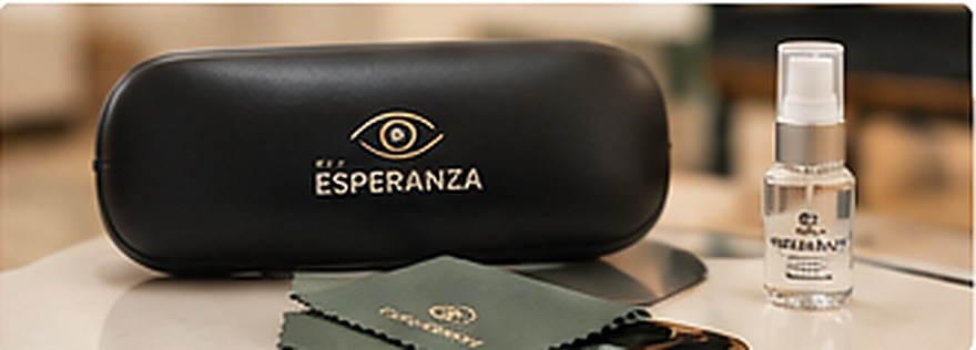 Estuche y accesorios para el cuidado de anteojos